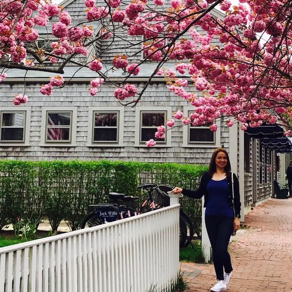 Meet your Posher, Chel - Picture 1 of 1